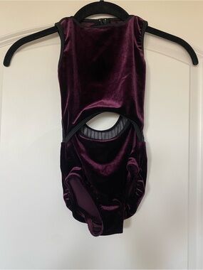 Five 6 Dancewear YM Purple velvet leotard